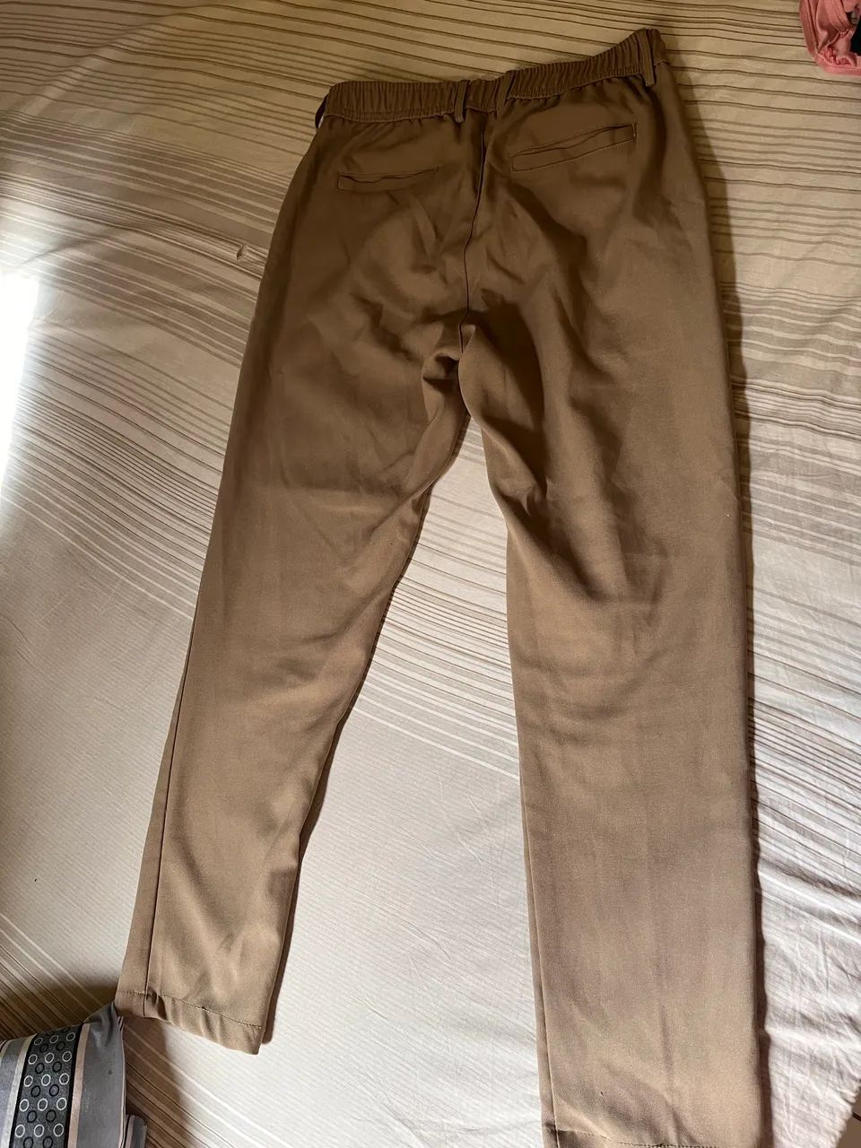 Vendo calças masculinas semi novas 