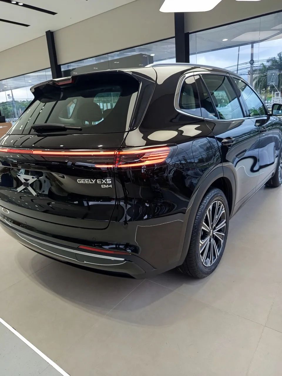 Geely EX5 EM-i Pro 2026