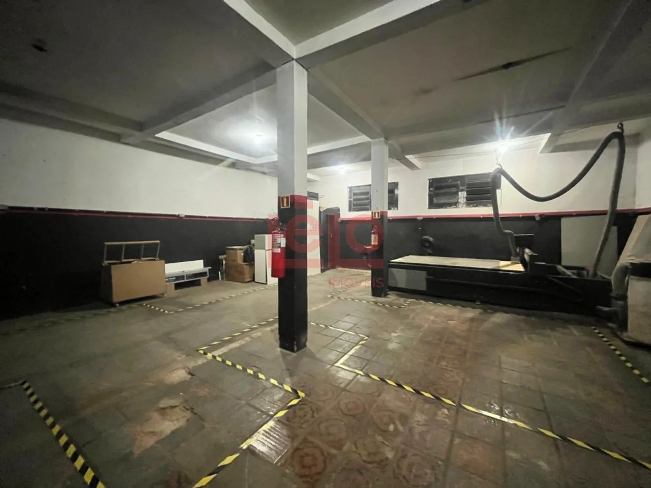 Salão comercial no jd. Alvorada + 2 casas, Ótimo para investidores !!! - Foto 2