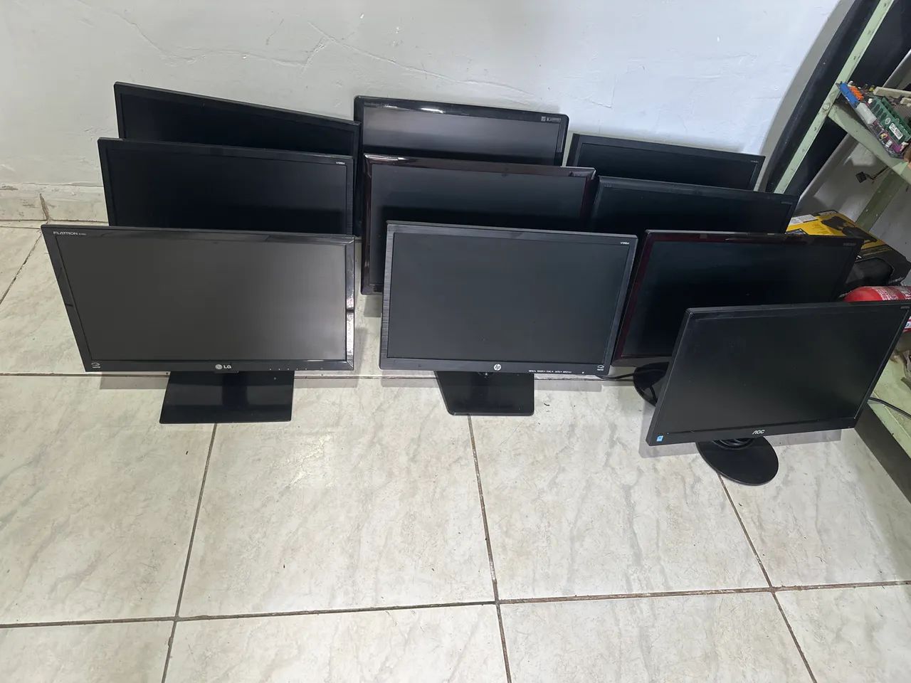 Monitor 16  polegadas 200 loja com garantia  19 polegadas 299,00