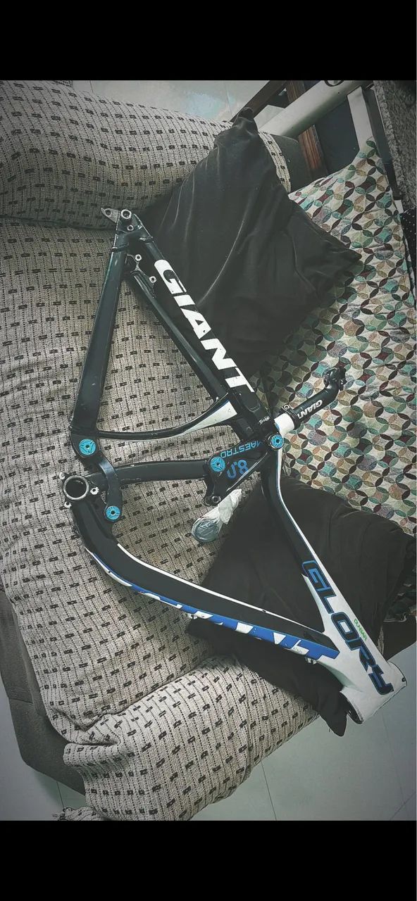Quadro de downhill Giant Glory 8.0