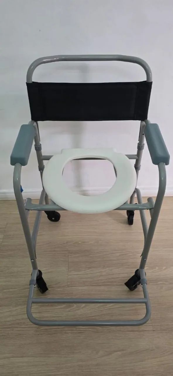 Cadeira de banho e higiênica