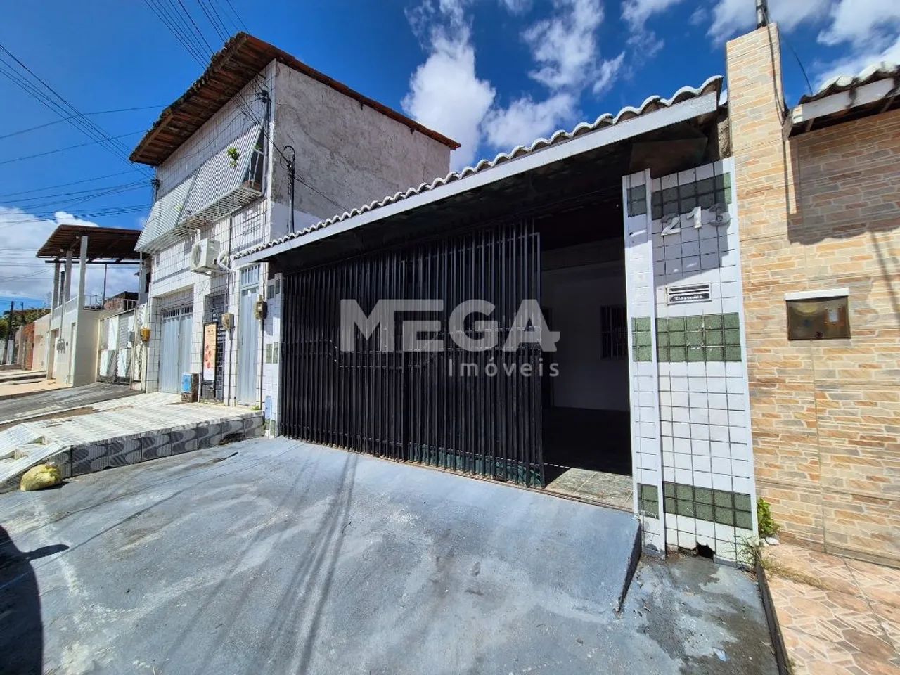 Casa com 2 quartos no bairro Quintino Cunha em Fortaleza, CE