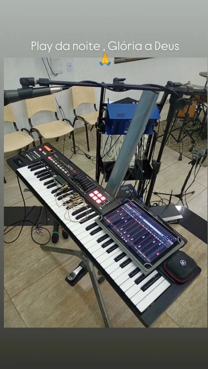 Roland XPS-10 com PACK SAMPLER