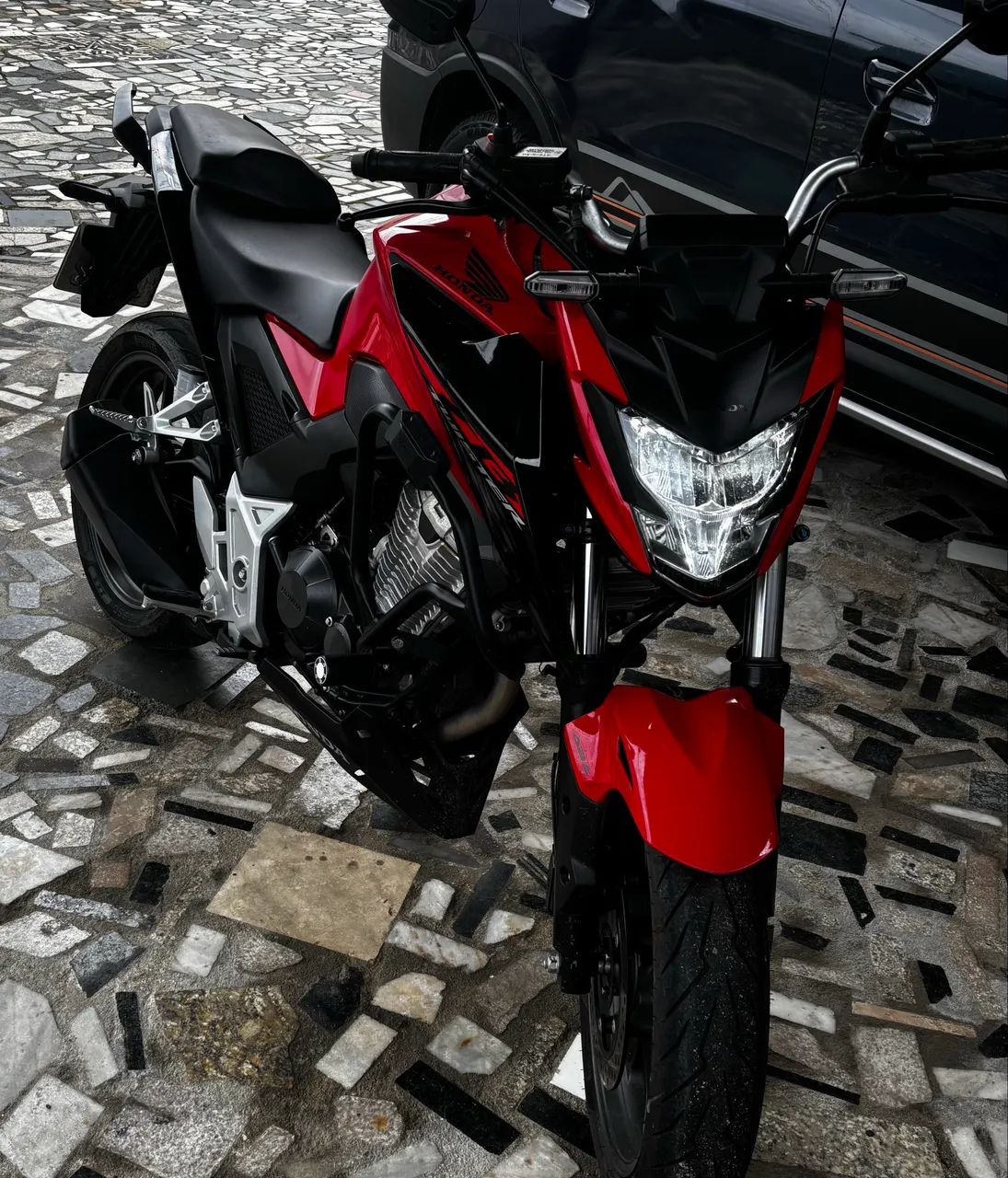 CB 300f 2024  - Foto 3