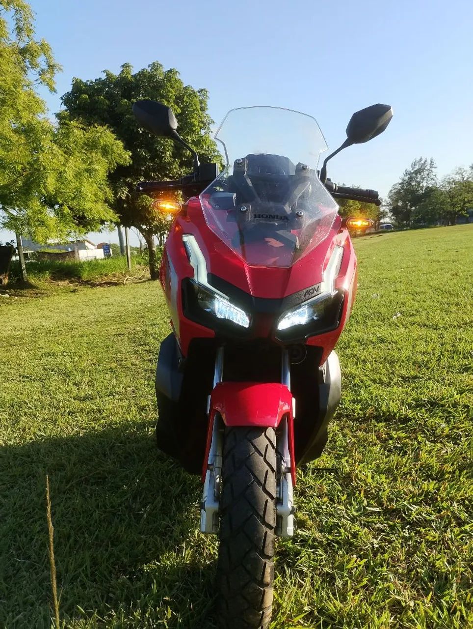 ADV ano 2005 muito nova