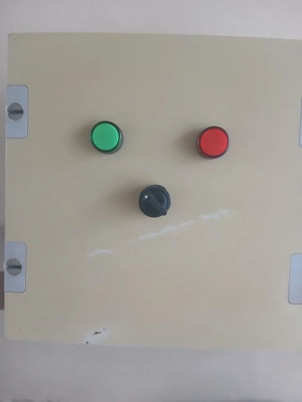 Cx de comandos elétricos 420253014982676481
