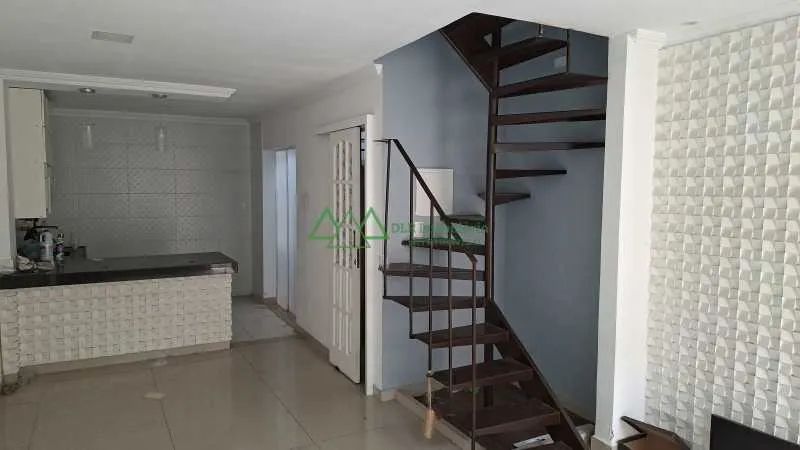 Casa de Vila : Triplex / Residencial / Vaz Lobo - Foto 3
