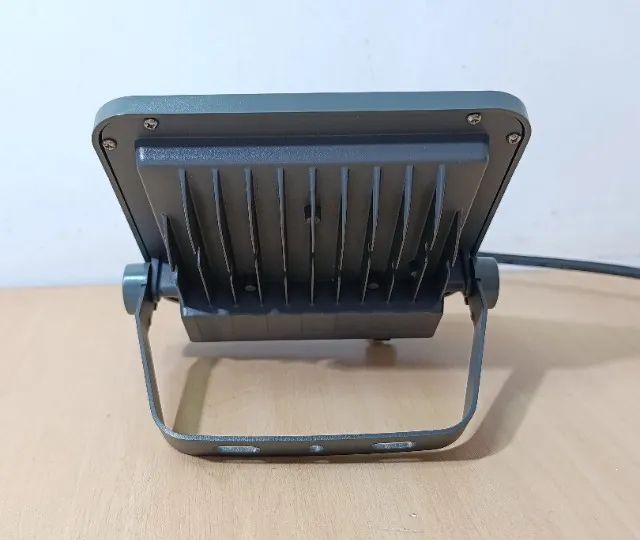 Refletor LED Philips de 20W - Foto 5