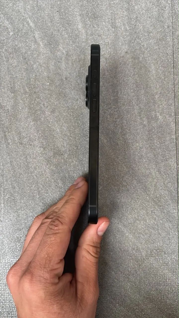 iPhone 16 Pro Max - Foto 3