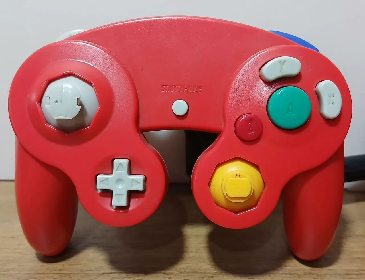 Par controle com fio gamecube e wii vermelho (sem teste) - Foto 2
