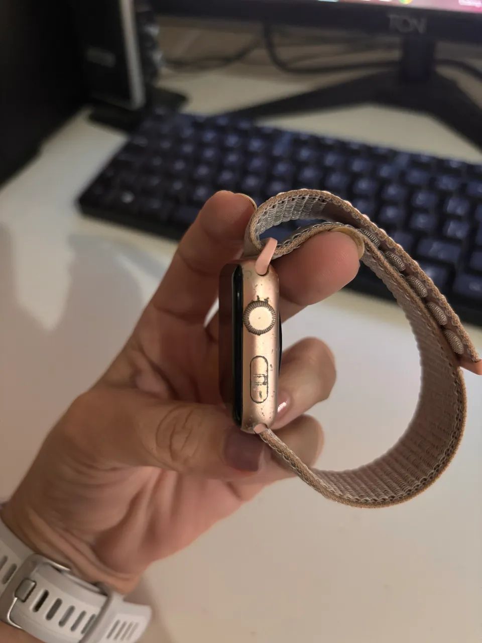 2 Apple Watch Série 3 (Preto e rose) 42 MM - Foto 5