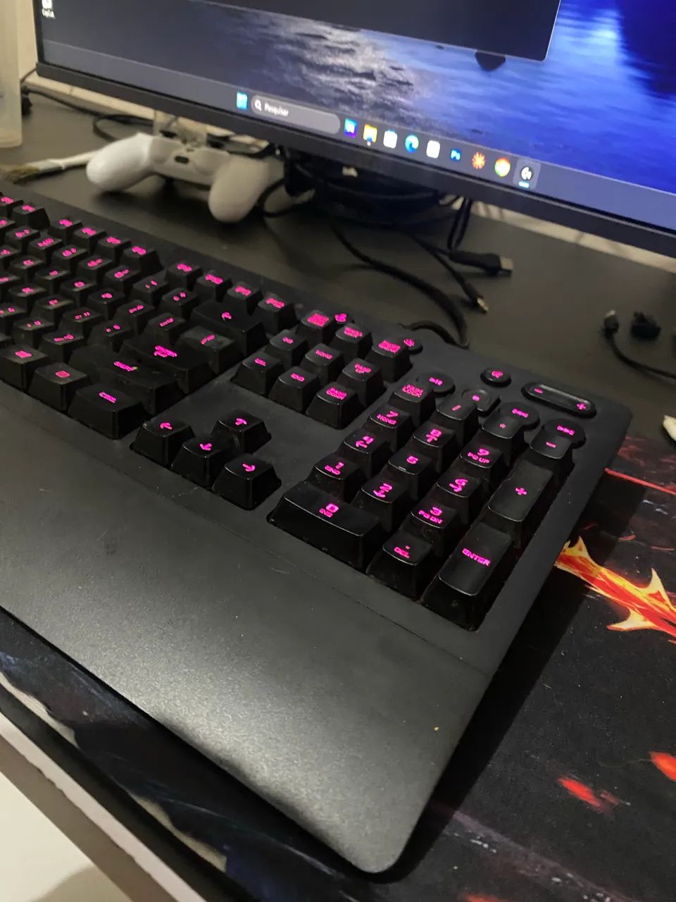 Teclado Gamer Logitech G213 Prodigy RGB - Foto 2