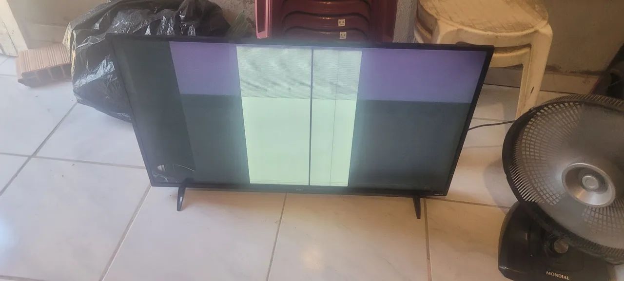 SmRt TV Roku da aoc 43 tela quebrada  - Foto 2