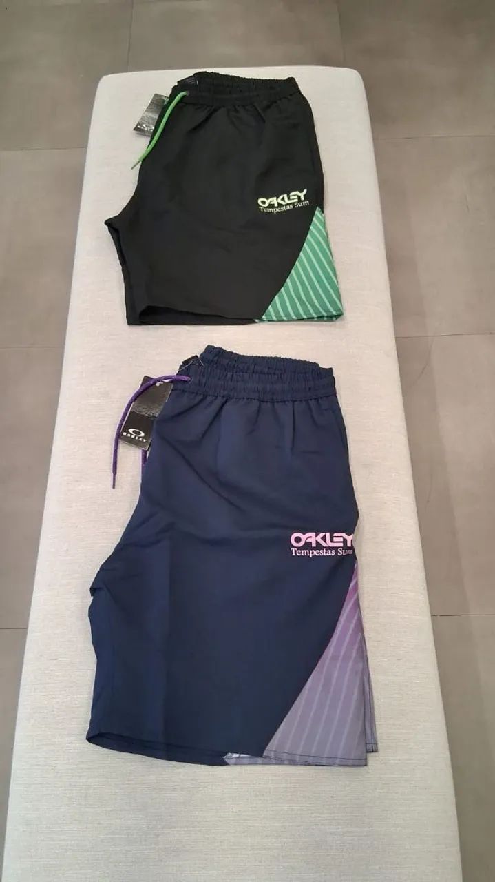 Bermuda Oakley nova