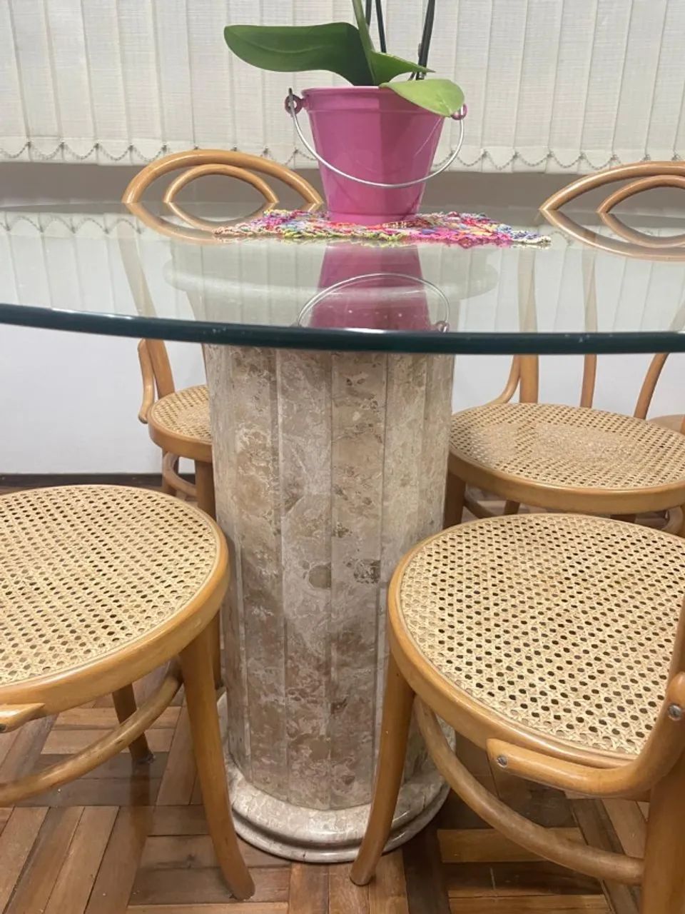 Mesa com 4 cadeiras tipo Thonart - Foto 4