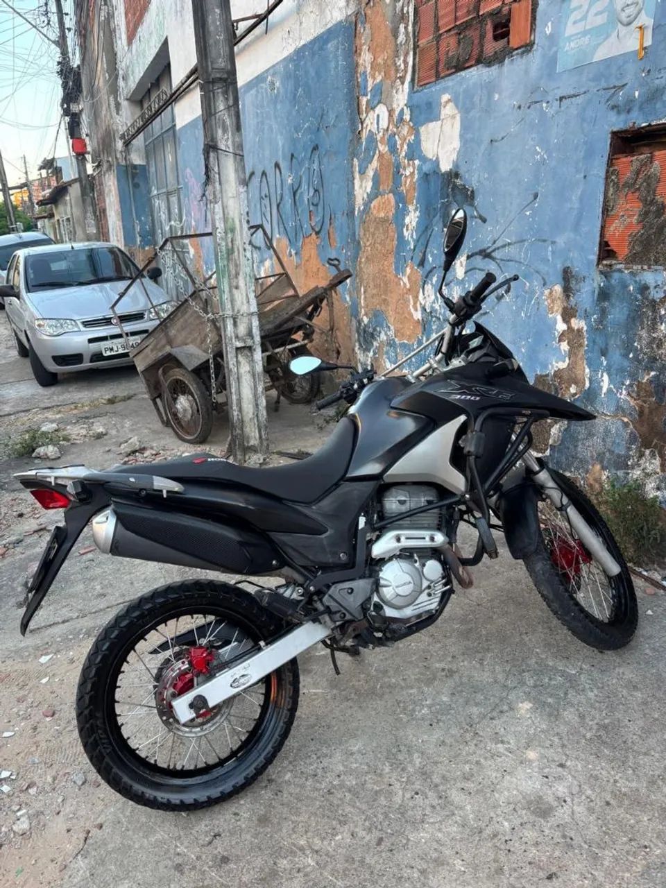 XRE 300