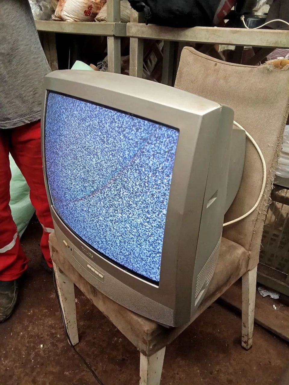TV tubo Philips 20" - Foto 2