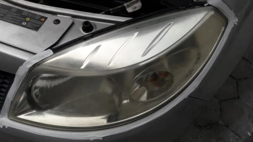 Polimento de Farol - Foto 6