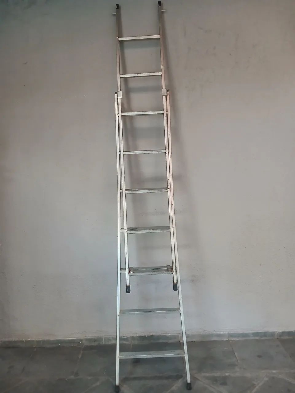 Escada alumínio 
