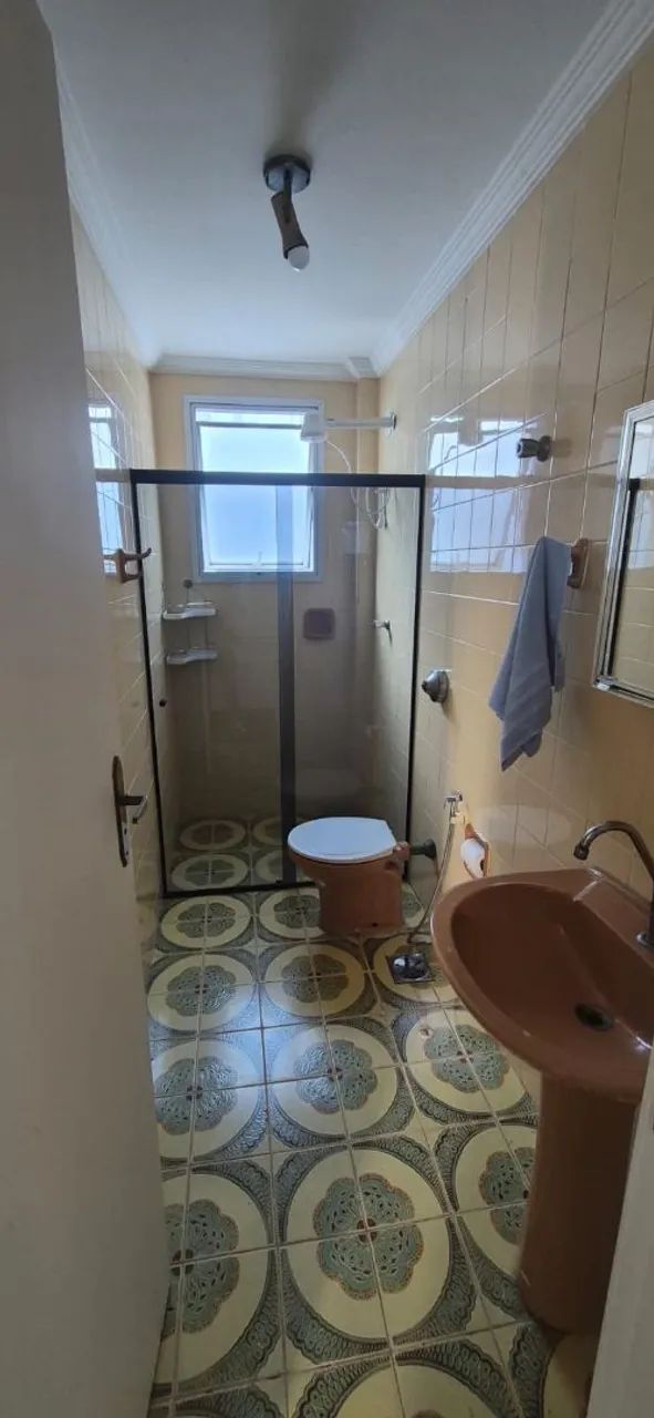 Apartamento de tres quartos com suíte 
