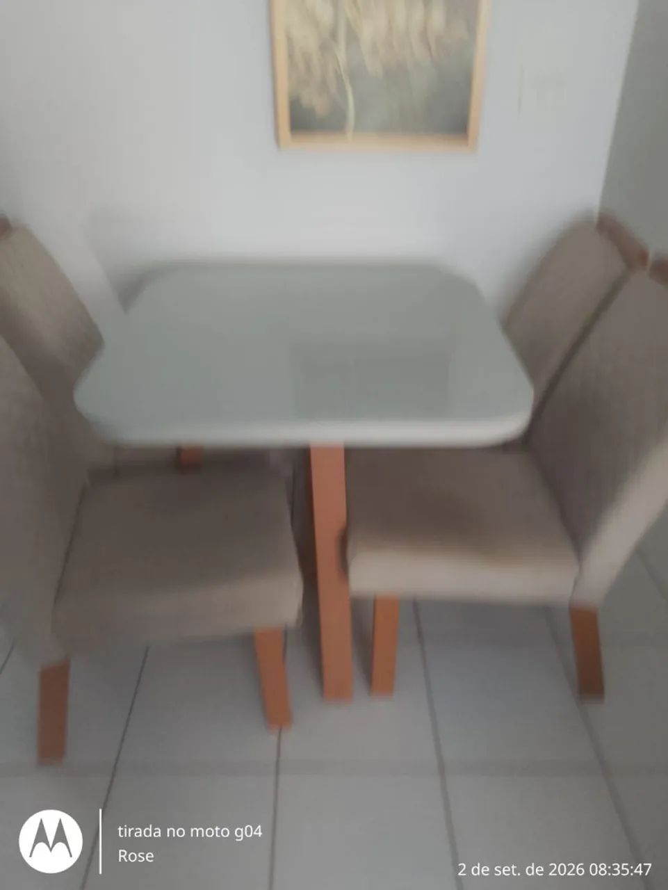 Mesa com 4 cadeiras  - Foto 3
