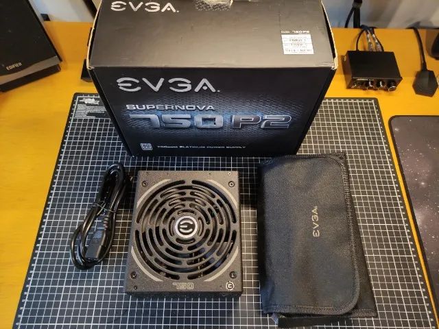 Fonte Evga 750w P2 Supernova - 80 Plus Platinum Full Modular