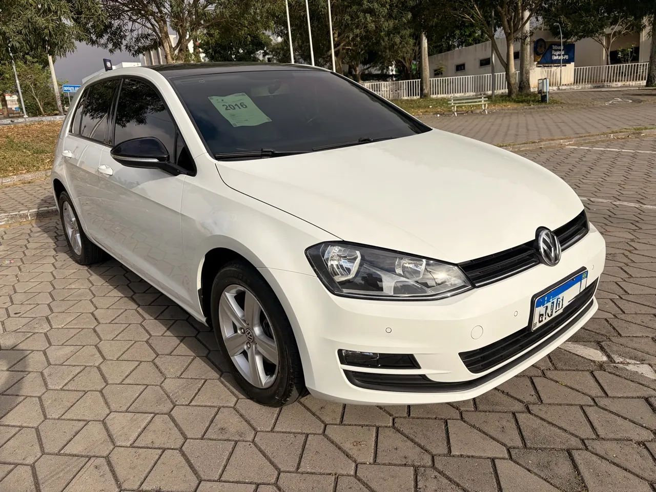 Volkswagen Golf Golf Comfortline 1.6 MSI Total Flex Aut. 2016