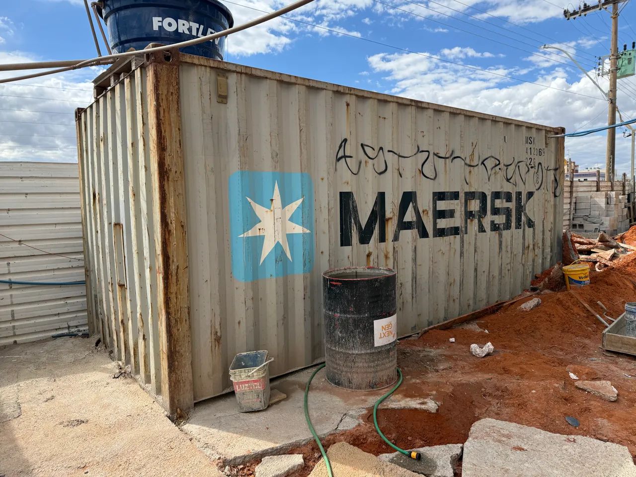 Vendo ótimo container!