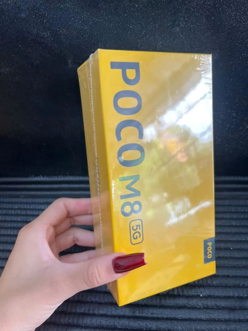 POCO M8 - Foto 3