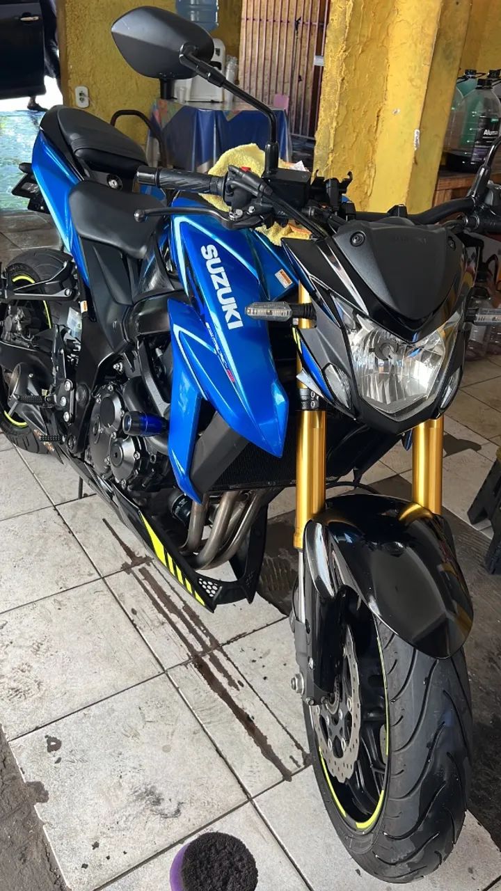 GSX 750 2023 Suzuki - Foto 4