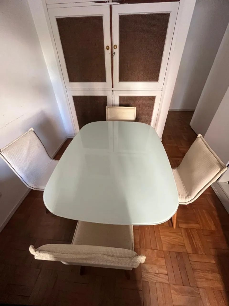 CONJUNTO DE MESA E QUATRO CADEIRAS65570167222785122