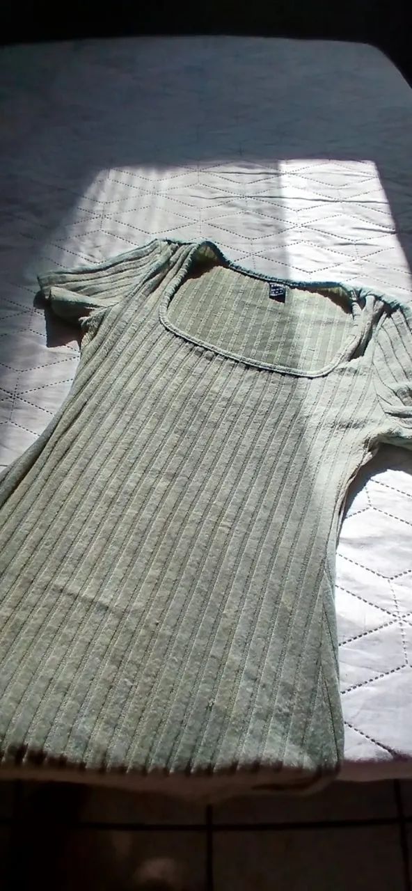 Vestido Midi Canelado Verde Sage