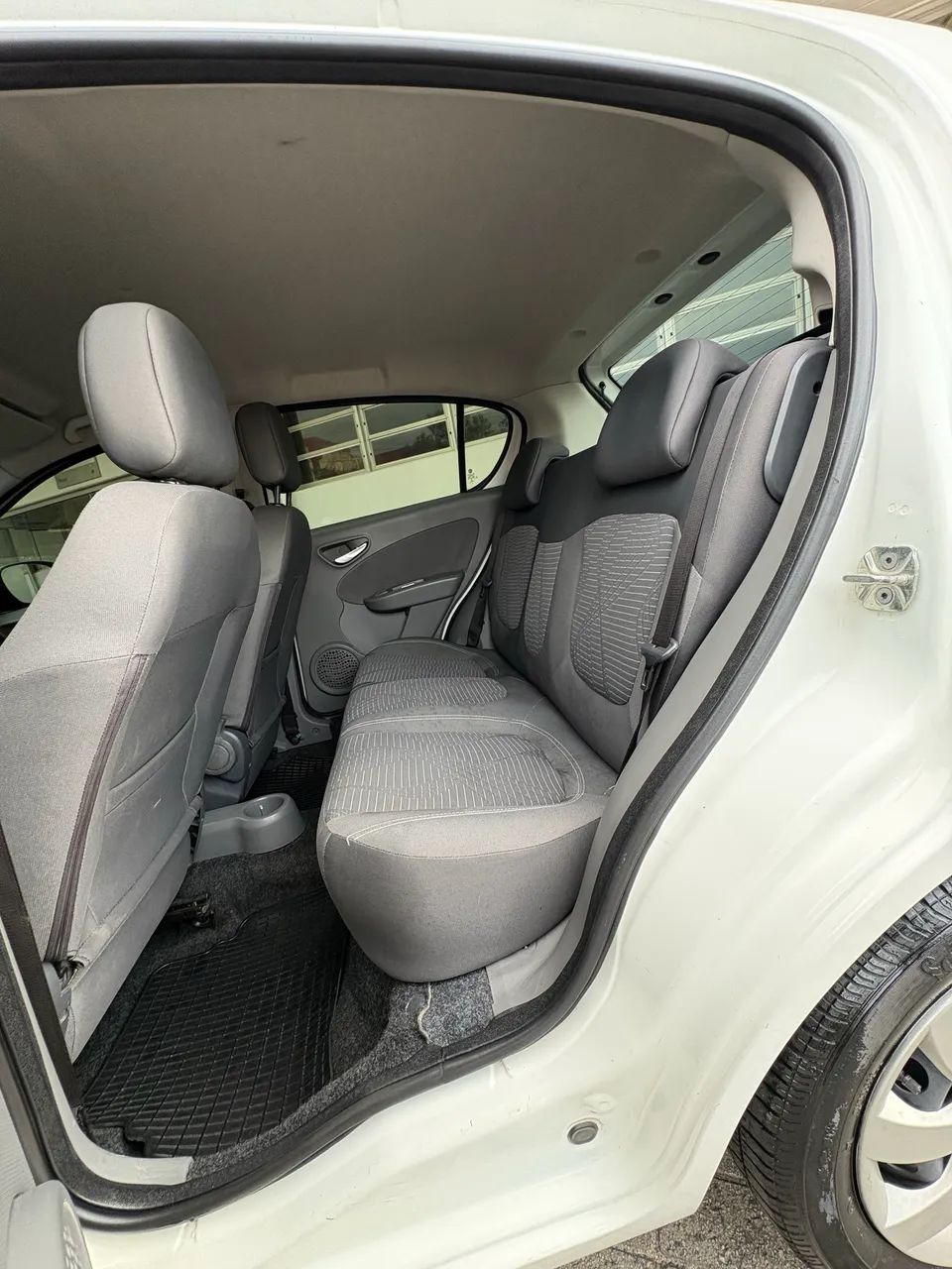 Fiat Palio Attractive 1.0 EVO Fire Flex 8V 5P 2016 - Foto 5
