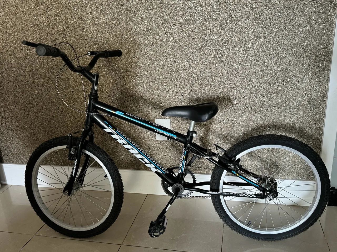 Bicicleta infantil seminova!!! 