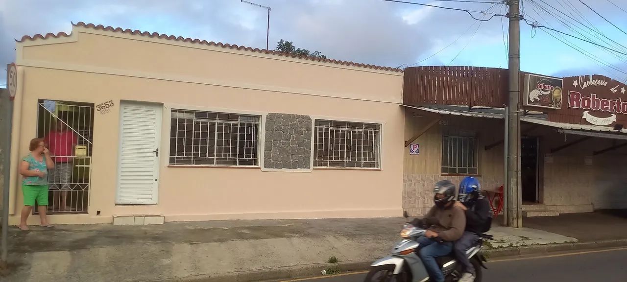 Aluga-se para ponto comercial preferencialmente 