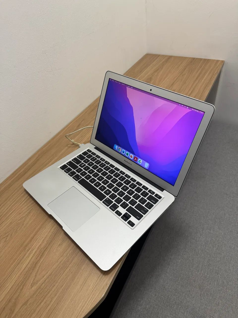 MacBook Air 13″ 2017 8GB/256GB 充放電 80回 MacBook Air 13? 2017 (sem bateria) - Notebooks - São Bento, Bento