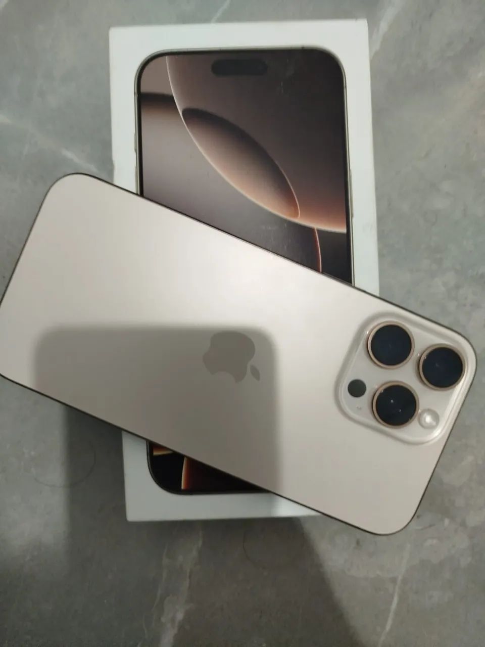 Iphone 16 pro Max - Foto 2
