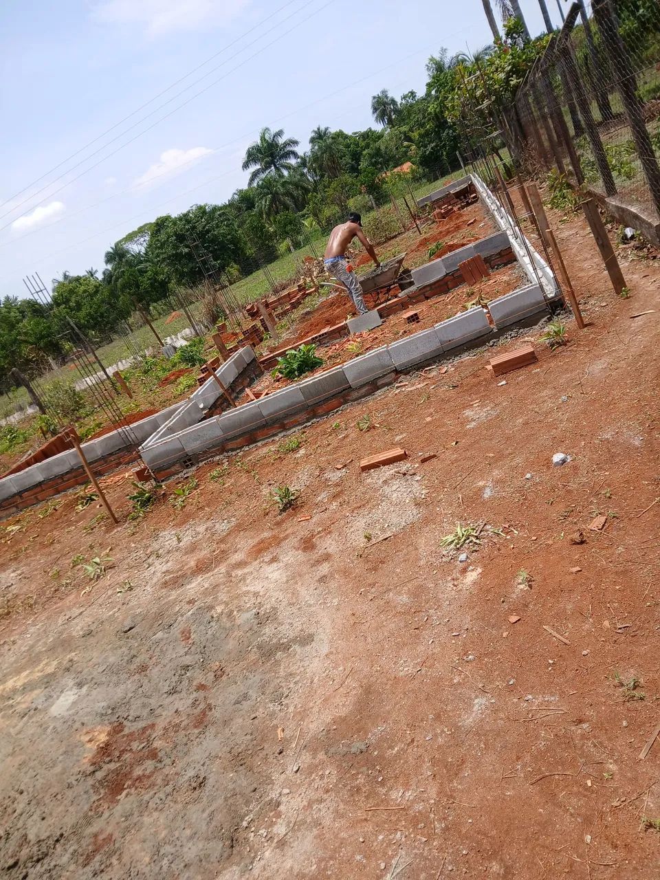 Pedreiro dá  base au acabamento tl. *  - Foto 4