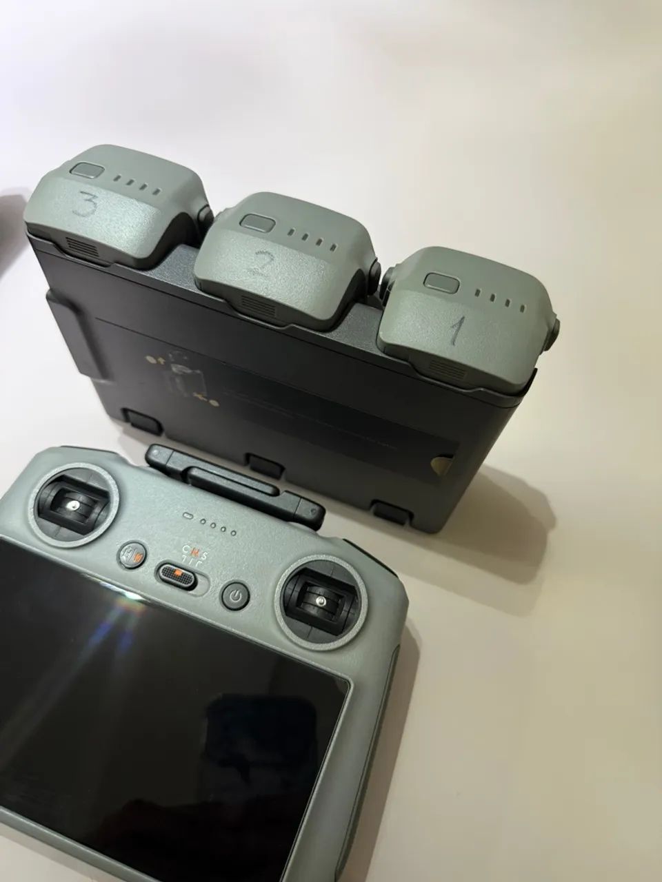 Vendo Drone Air 3 combo Fly  - Foto 5