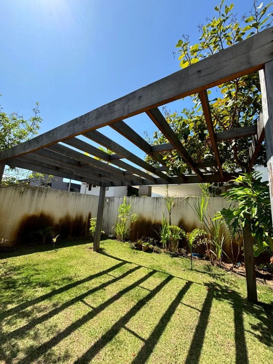 Excelente casa 5 suítes + DCE e ampla área verde. Maikai Residencial - Foto 2