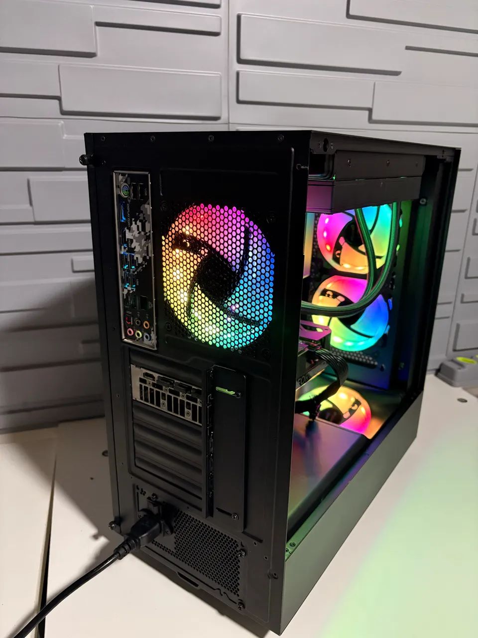 Ryzen 7 5700X / RTX 4060 Ti - Foto 5