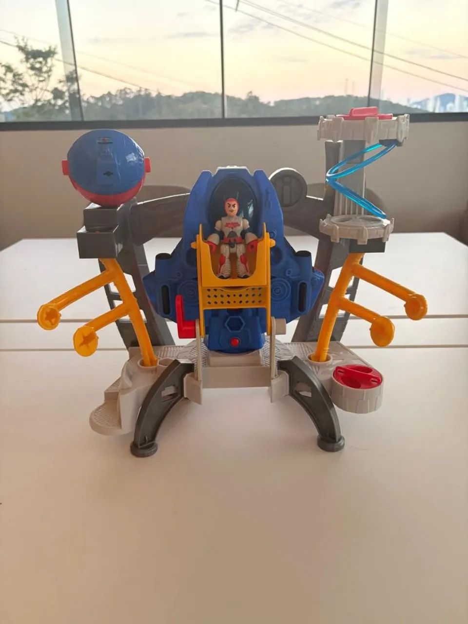 Nave Imaginext com Base e 1 Boneco - Usado em Ótimo Estado  - Foto 2