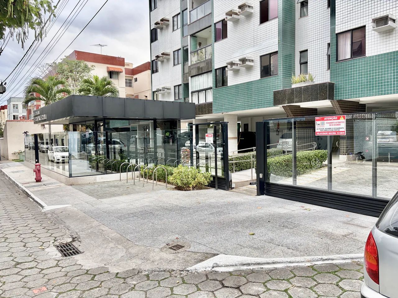 Ótimo Apartamento 3 quartos 