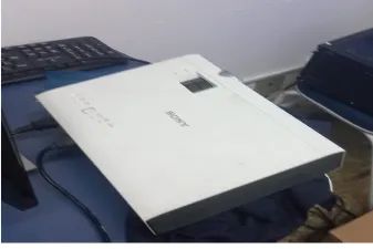 Projetor sony defeito tela rosa