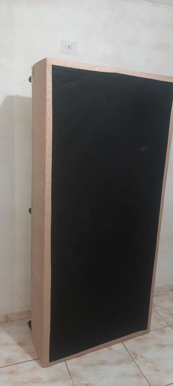 Cama Box solteiro semi nova sem o Colchão  - Foto 3
