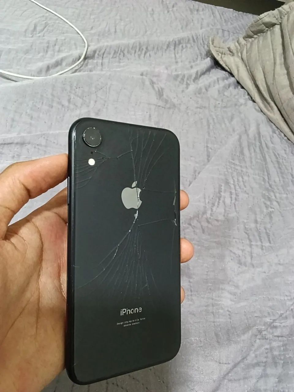 iPhone XR pra vender logo