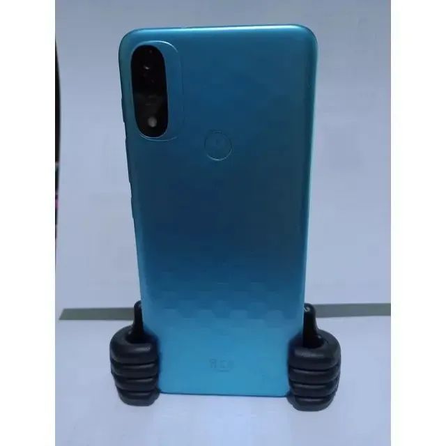 Vendo moto e20 de cor azul  - Foto 3