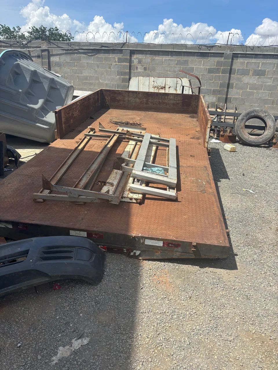 Carroceira com cabine suplementar  - Foto 4