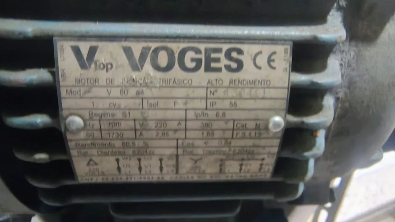 3 motor trifásico de 1 CV  - Foto 3